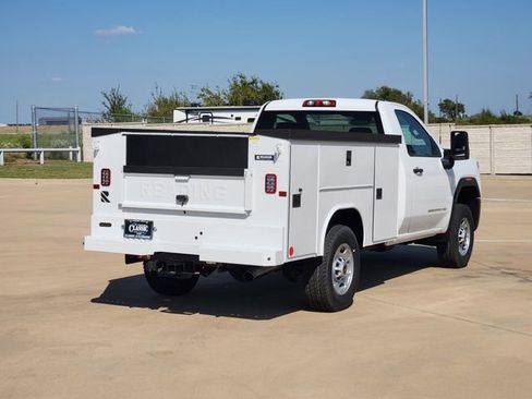 New 2024 GMC Sierra 2500 Pro w/ Convenience Package RWD image 6