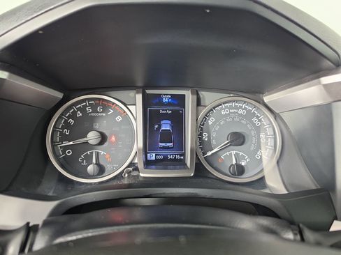 Used 2022 Toyota Tacoma SR5 w/ SR5 Appearance Package (SM) RWD image 16