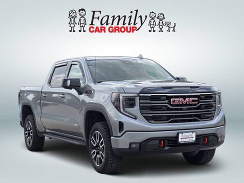 Used 2025 GMC Sierra 1500 AT4 w/ AT4 Premium Package AWD/4WD image 2