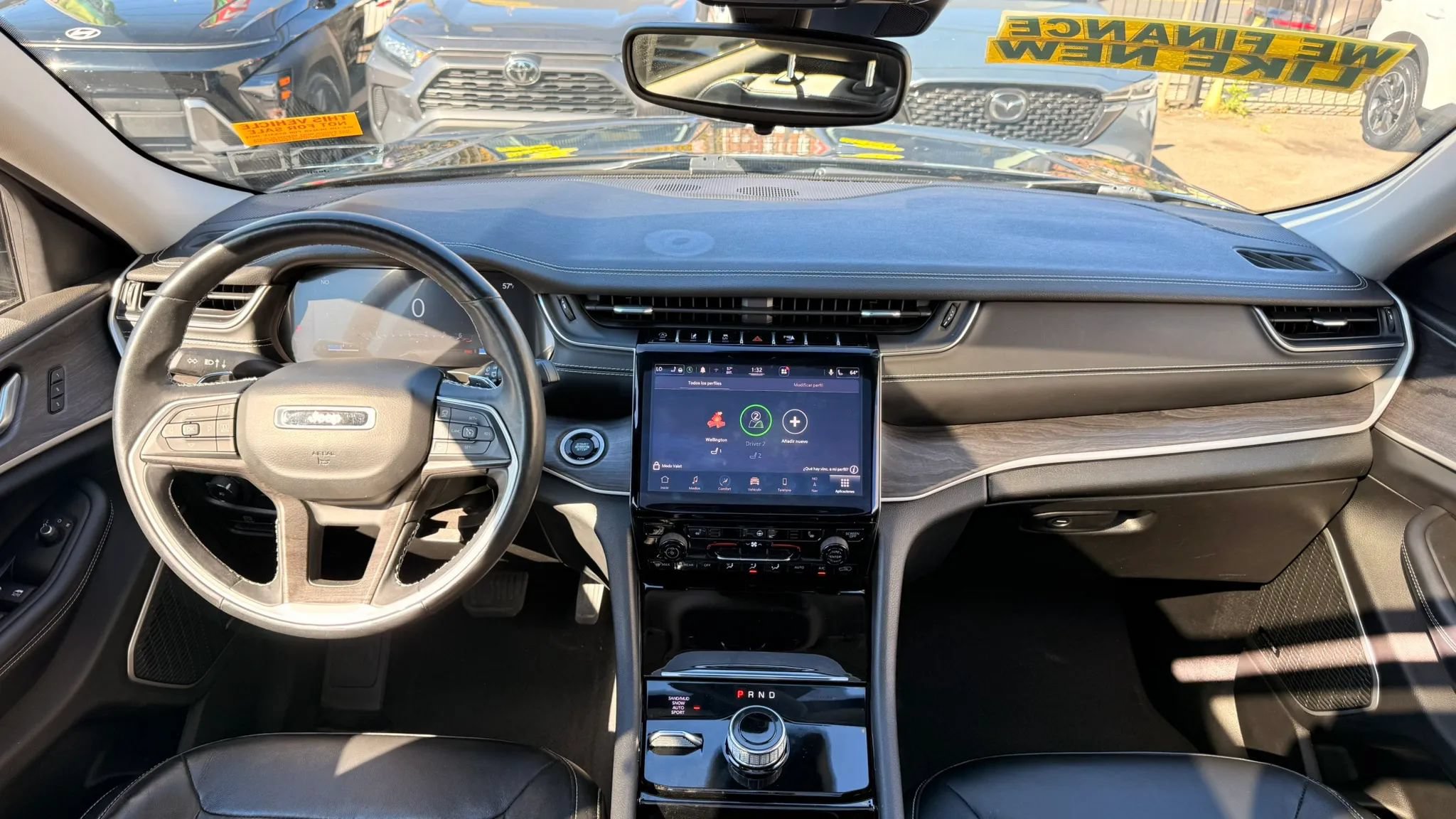 Used 2021 Jeep Grand Cherokee L Limited AWD/4WD image 16