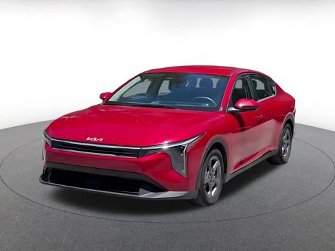 Used 2025 Kia K4 FWD image 4
