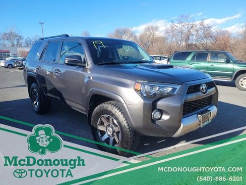 Used 2019 Toyota 4Runner TRD Off-Road image 3