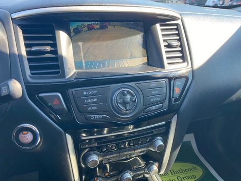 Used 2020 Nissan Pathfinder SV w/ Cargo Package image 20