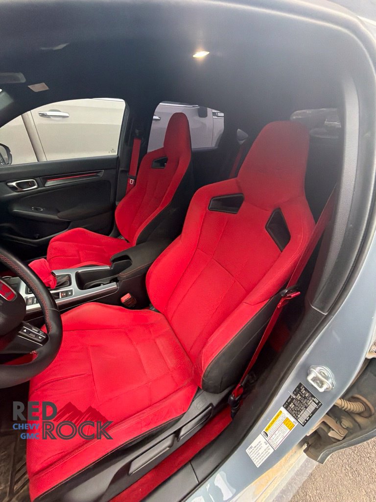Used 2024 Honda Civic Type R image 2
