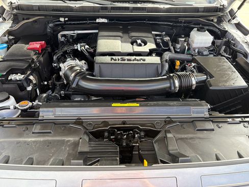 Used 2025 Nissan Frontier SV w/ SV Convenience Package image 27