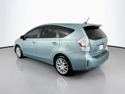 Used 2014 Toyota Prius V Five FWD image 7