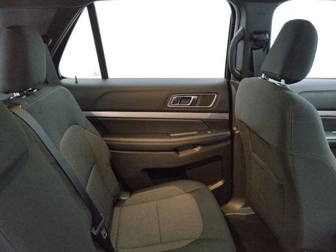 Used 2019 Ford Explorer XLT w/ Class III Trailer Tow Package image 19