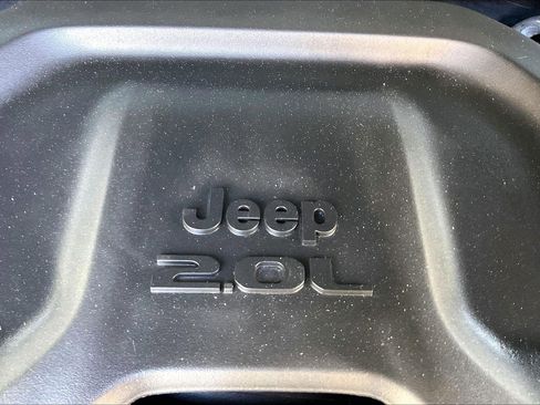 Used 2023 Jeep Wrangler Unlimited Sahara w/ Cold Weather Group AWD/4WD image 29