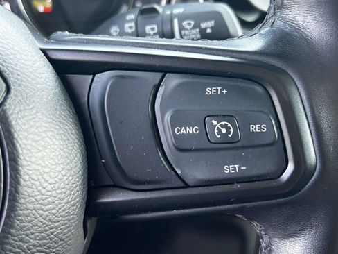 Used 2023 Jeep Wrangler Unlimited w/ Cold Weather Group AWD/4WD image 19