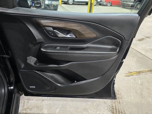Used 2019 GMC Terrain Denali w/ Advanced Safety Package image 27
