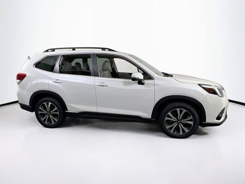 Used 2022 Subaru Forester Limited image 4