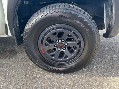 Used 2026 Nissan Frontier PRO-4X AWD/4WD image 30