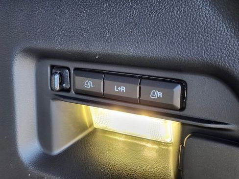 New 2026 Ford Explorer Tremor w/ Tremor Convenience Package image 33