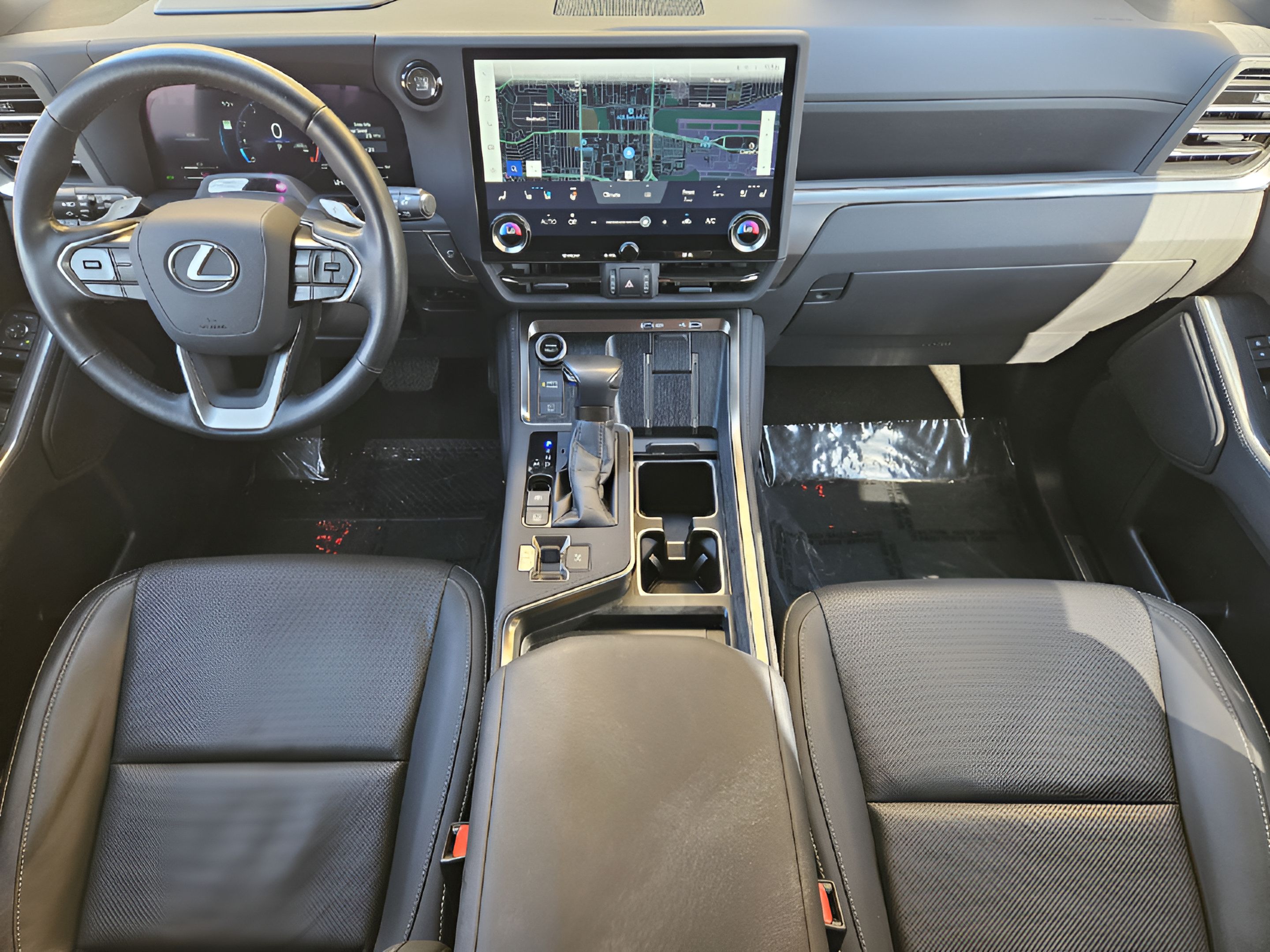 Used 2024 Lexus GX 550 w/ Accessory Package (Z1) AWD/4WD image 18