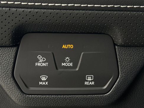 New 2026 Volkswagen Atlas Cross Sport SEL Premium R-Line image 25