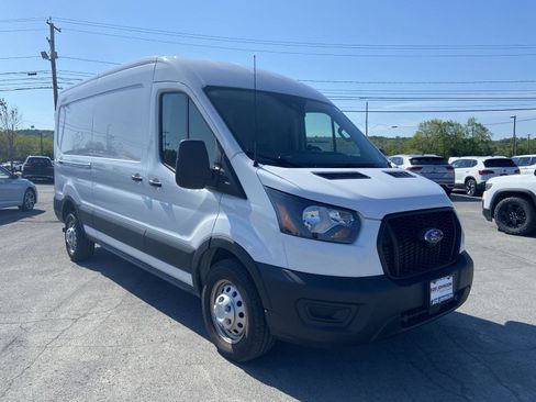 Used 2025 Ford Transit 250 148 Medium Roof Extended AWD image 1
