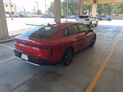 Used 2025 Kia K4 FWD image 7