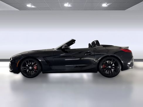 New 2026 BMW Z4 M40i w/ Premium Package image 2