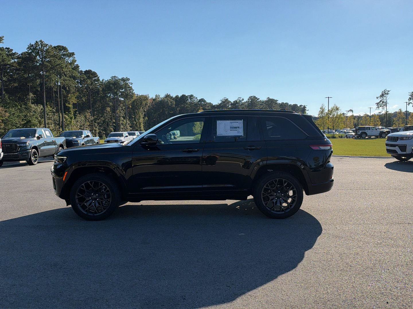 New 2027 Jeep Grand Cherokee Summit AWD/4WD image 5