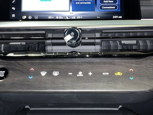 New 2026 Nissan Murano Platinum AWD/4WD image 19