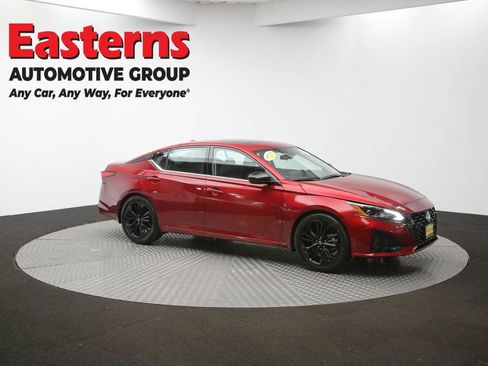 Used 2023 Nissan Altima 2.5 SR w/ SR Premium Package FWD image 48