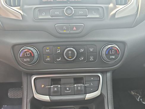 Certified 2024 GMC Terrain SLE w/ Driver Convenience Package AWD/4WD image 25
