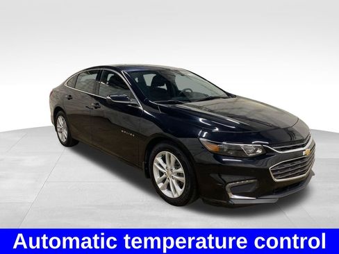Used 2018 Chevrolet Malibu Hybrid w/ Driver Confidence Package FWD image 9