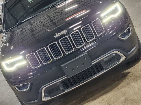 Used 2018 Jeep Grand Cherokee Limited w/ Luxury Group II RWD image 19