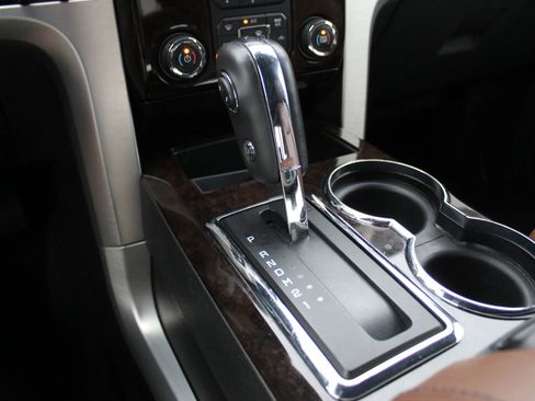 Used 2013 Ford F150 Platinum image 19