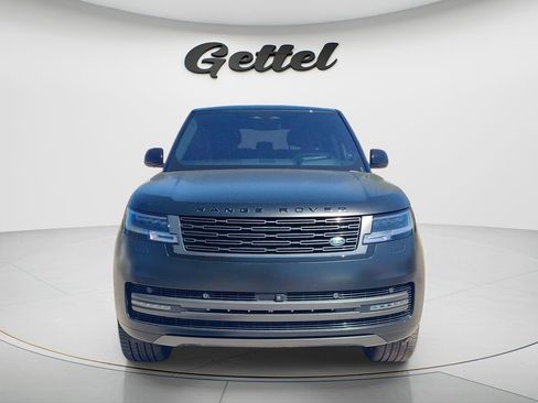 Used 2023 Land Rover Range Rover SE image 8