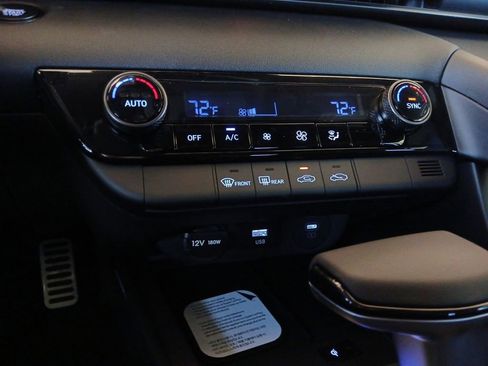 New 2026 Hyundai Elantra Sport FWD image 20