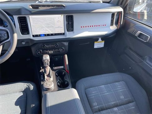 New 2025 Ford Bronco Heritage Edition image 13
