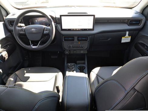 New 2025 Ford Maverick Lobo image 13