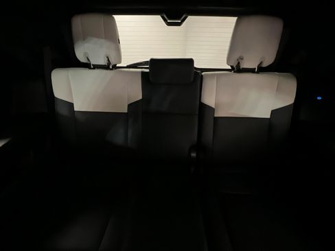 Used 2023 Toyota Sequoia Capstone AWD/4WD image 23