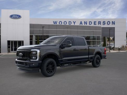 New 2026 Ford F250 XLT w/ XLT Premium Package AWD/4WD image 1