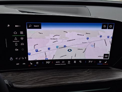 Used 2025 Audi Q5 Premium Plus image 17