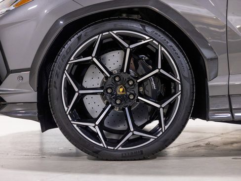 Used 2023 Lamborghini Urus Performante image 20