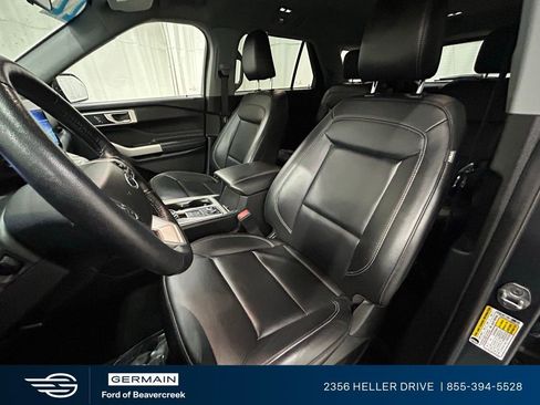 Certified 2022 Ford Explorer XLT w/ Equipment Group 202A image 15