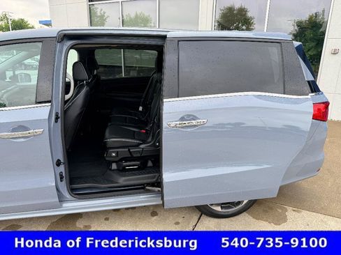 Certified 2024 Honda Odyssey Elite image 16