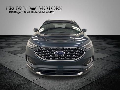 Used 2022 Ford Edge Titanium w/ Equipment Group 301A AWD/4WD image 2