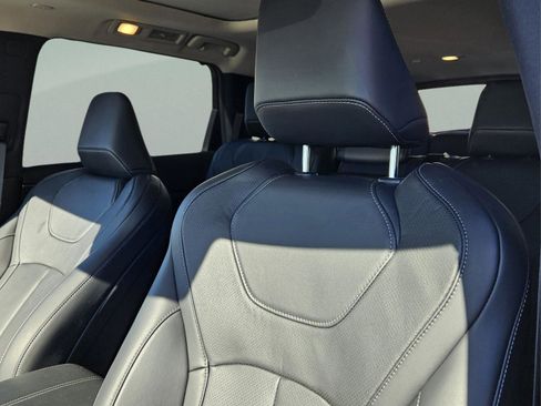 Certified 2025 INFINITI QX60 Luxe image 18