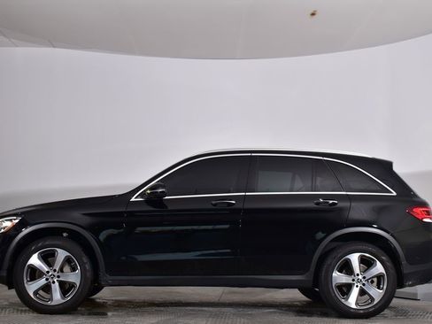 Used 2022 Mercedes-Benz GLC 300 4MATIC image 2