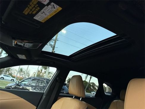 Certified 2025 Lexus RX 350 Premium Plus image 22