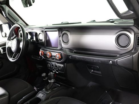 Used 2021 Jeep Wrangler Unlimited Sport AWD/4WD image 25