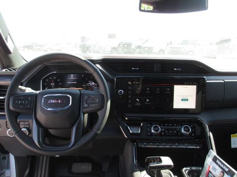 New 2026 GMC Sierra 1500 AT4 w/ AT4 Premium Package AWD/4WD image 19