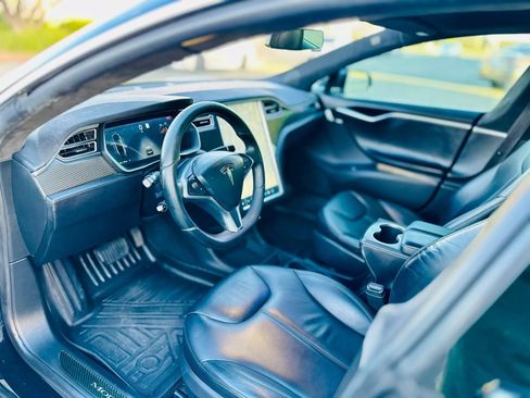 Used 2015 Tesla Model S 60 RWD image 10