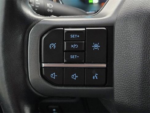 Used 2022 Ford F150 Lariat image 12