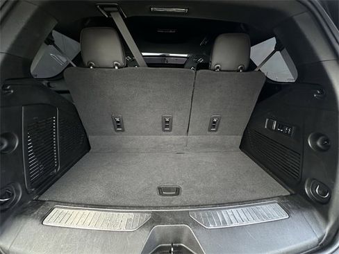 Used 2022 Chevrolet Tahoe Z71 w/ Z71 Off-Road Package image 33