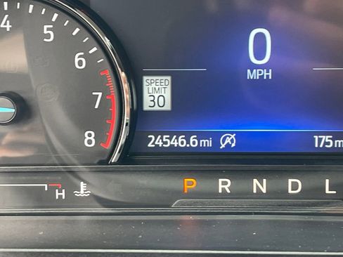 Used 2022 Ford Explorer XLT w/ Equipment Group 202A image 40