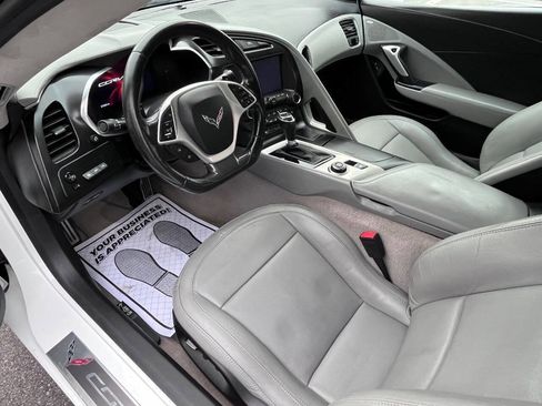 Used 2017 Chevrolet Corvette Stingray Coupe w/ 3LT Preferred Equipment Group image 20